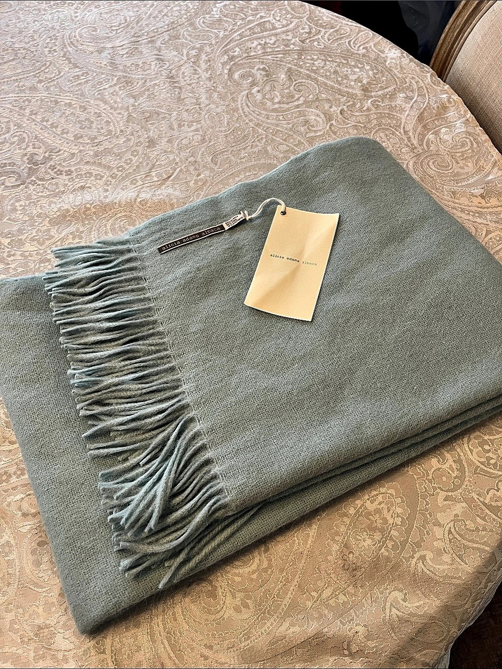 Alicia Adams Alpaca Glamper Throw Green NWT Pale green and beautiful
